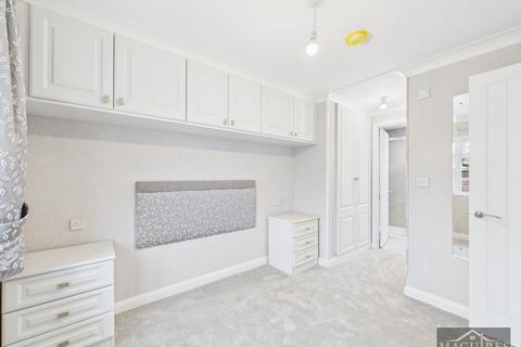 2 bedroom apartment for sale, 92 Tavern Park, Stately Hardwick Tavern Park, Welshpool SY21