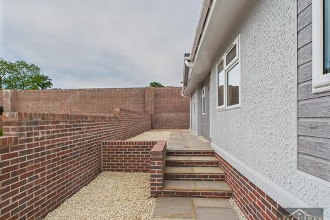 2 bedroom park home for sale, 92 Tavern Park, Stately Hardwick Tavern Park, Welshpool SY21