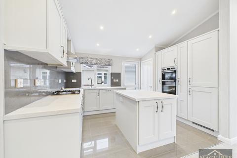 2 bedroom park home for sale, 92 Tavern Park, Stately Hardwick Tavern Park, Welshpool SY21