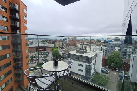 2 bedroom apartment to rent, The Hawkins Tower, Ocean Village