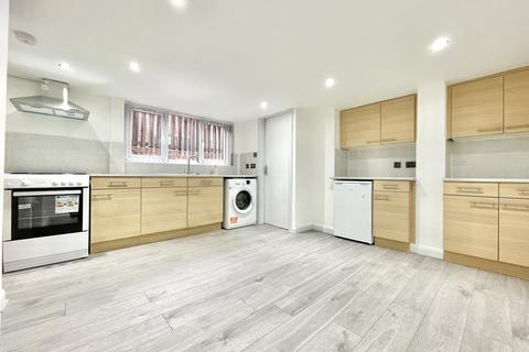1 bedroom terraced house to rent, Colwyn Mount, Leeds LS11