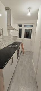 7 bedroom flat share to rent, Cairnfield Avenue