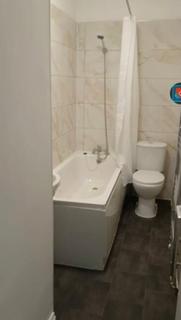 7 bedroom flat share to rent, Cairnfield Avenue
