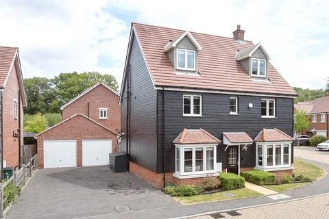 5 bedroom detached house for sale, Wisteria Drive, Crawley RH10