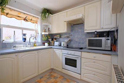 2 bedroom terraced house for sale, Lushington Lane, West of Town Centre, Eastbourne