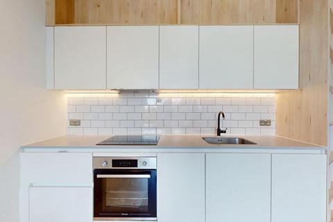 1 bedroom apartment to rent, Apt Parkview, Great West Road, Brentford, TW8
