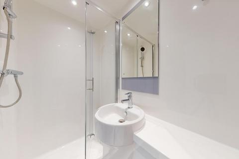 Studio to rent, Ruby Street