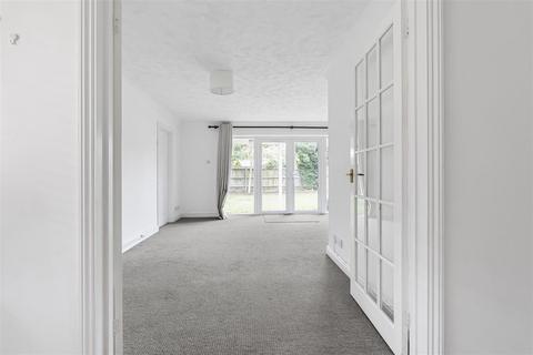 Albany Bartons Close, Balsham, Cambridge, CB21 4EA