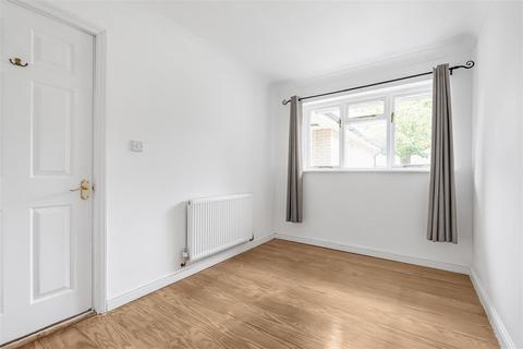 Albany Bartons Close, Balsham, Cambridge, CB21 4EA