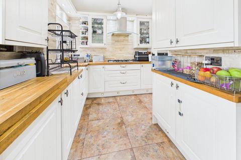 undefined, Southcroft, Slough, Berkshire, SL2