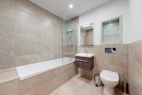 3 bedroom flat to rent, Olympic Way