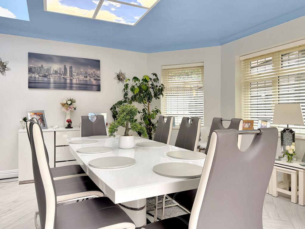 Summer Room