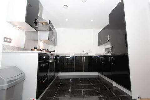 4 bedroom flat share to rent, Olympian Way