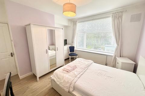 House share to rent, London N17