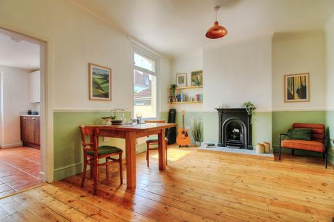 2 bedroom terraced house for sale, York Road, Bristol, BS5