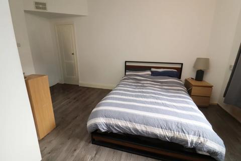 6 bedroom flat share to rent, Adelaide Road