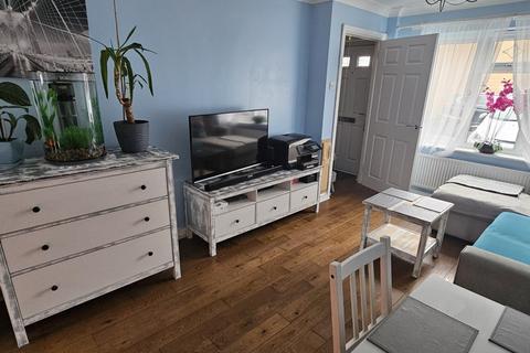 2 bedroom terraced house for sale, Hammonds Close, Dagenham, RM8