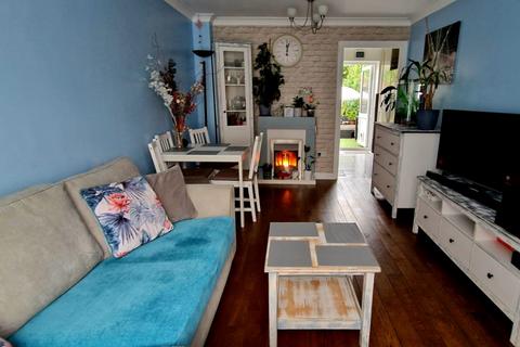 11 Hammonds Close, Dagenham, RM8 2RN