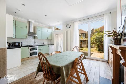 85 Camborne Avenue, London, W13 9QZ