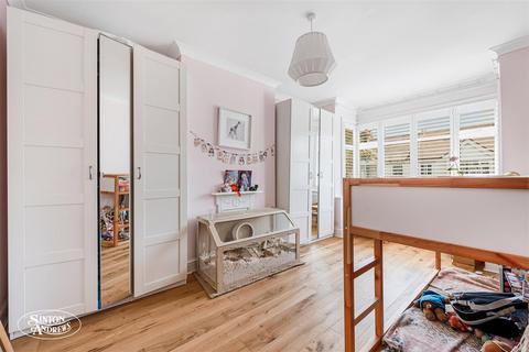85 Camborne Avenue, London, W13 9QZ