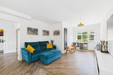 62 Beaumont Road, Purley, CR8 2EG