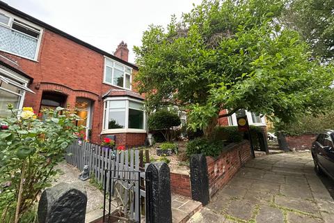 3 bedroom terraced house to rent, Priory Avenue, Salford M7