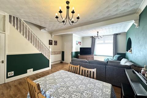 undefined, Ynysybwl, Pontypridd CF37