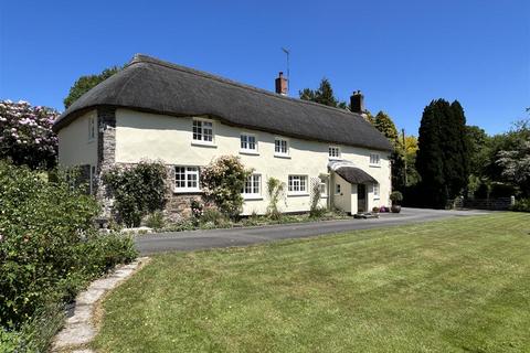 4 bedroom detached house for sale, Filleigh