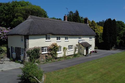 4 bedroom detached house for sale, Filleigh
