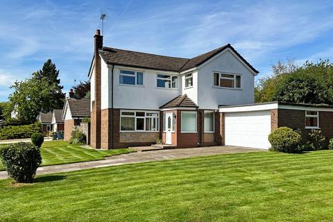 4 bedroom detached house for sale, Fernlea, Hale