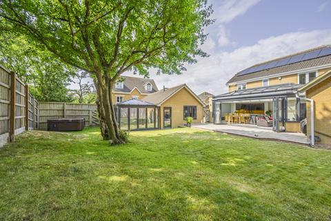 Haywain Close, Swindon SN25