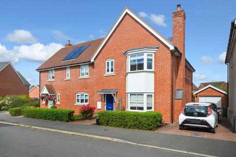 undefined, Burns Way, Thaxted
