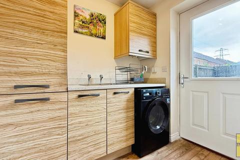 4 bedroom detached house for sale, Llys Ynysgeinon, Swansea, SA9 2BJ
