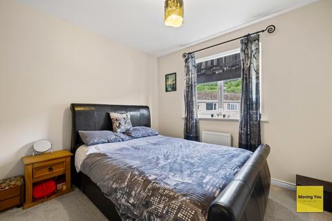 22 Graig Y Fforest, Godrergraig, Swansea, SA9 2DP