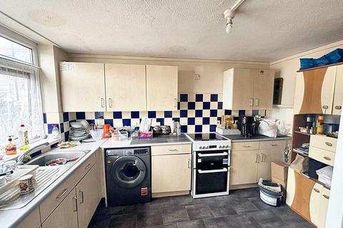 2 bedroom maisonette for sale, Chester Close, Leicester, LE1