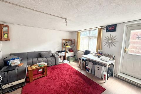 2 bedroom maisonette for sale, Chester Close, Leicester, LE1