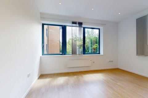 1 bedroom ground floor flat to rent, Riverbank Way
