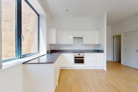 1 bedroom ground floor flat to rent, Riverbank Way