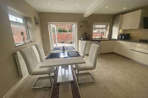 3 bedroom semi-detached house for sale, Reeval Close, Barnoldswick, BB18