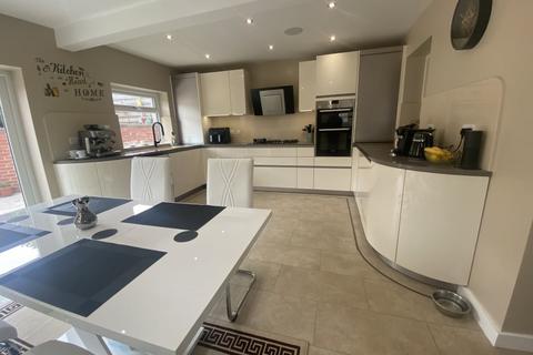 8 Reeval Close, Earby, Barnoldswick, BB18 6RR