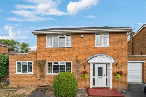 4 bedroom detached house for sale, Daws Lea, High Wycombe, Buckinghamshire, HP11