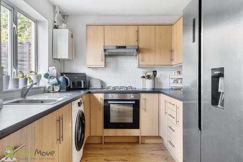 3 Bordon Close, Tadley, RG26 4AJ