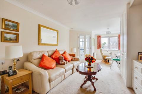 1 bedroom apartment for sale, Bishops Court (Wembley), Wembley HA0