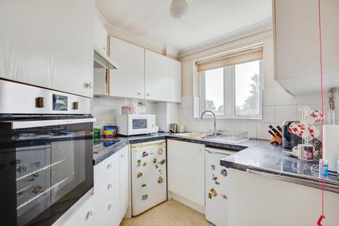 1 bedroom apartment for sale, Bishops Court (Wembley), Wembley HA0