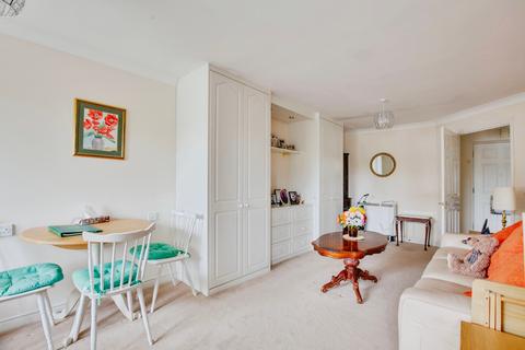 1 bedroom apartment for sale, Bishops Court (Wembley), Wembley HA0