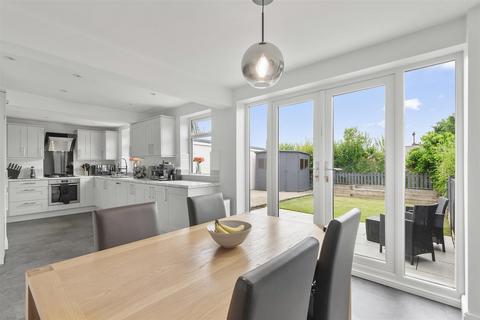 9 Lisker Drive, Otley, LS21 1DQ