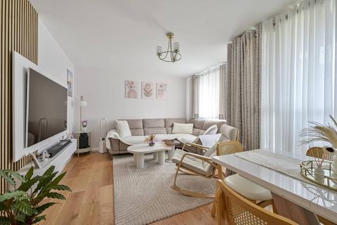 Hayward Gardens, Putney, London, SW15