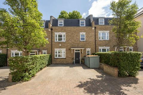 Emerald Square, Putney, London, SW15