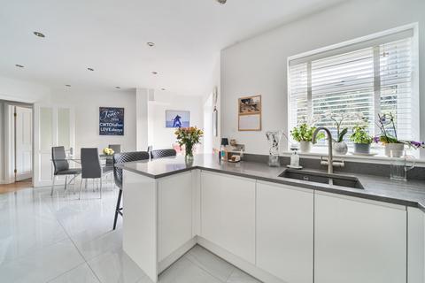 4 bedroom semi-detached house for sale, West Way, Shepperton, TW17