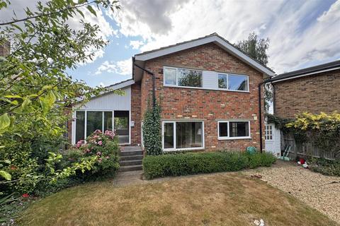 undefined, Busbridge - Godalming *No Onward Chain*